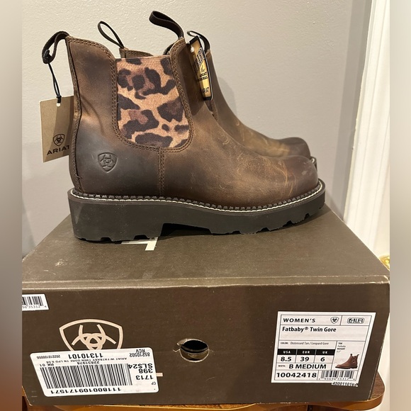 Ariat Shoes - Ariat Fatbaby Twin Gore women’s size 8.5